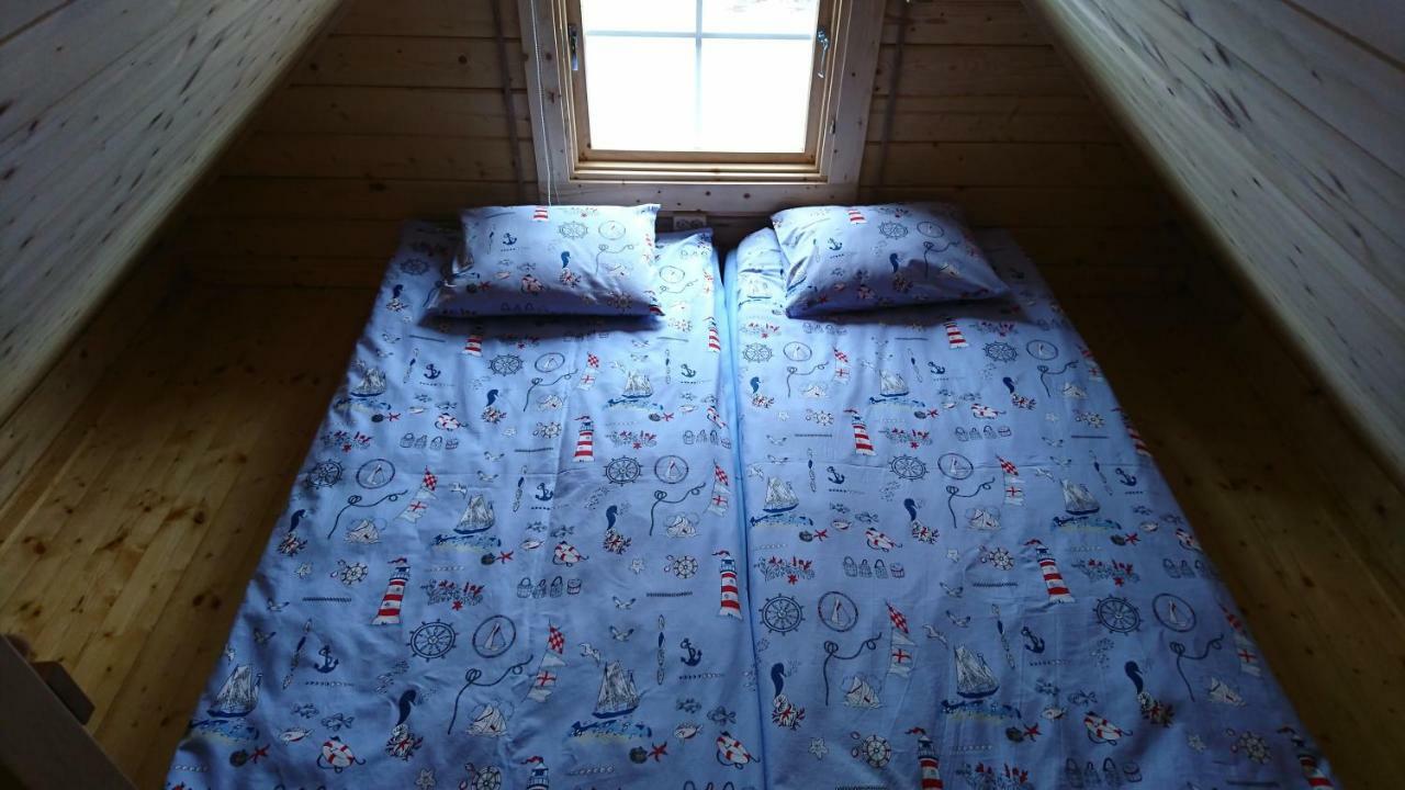 Aadel Guesthouse Pärnu Esterno foto